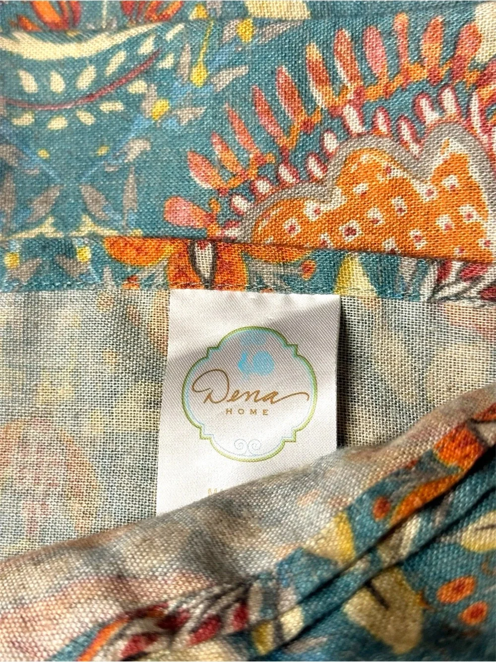 Dena Home 52x70” euc